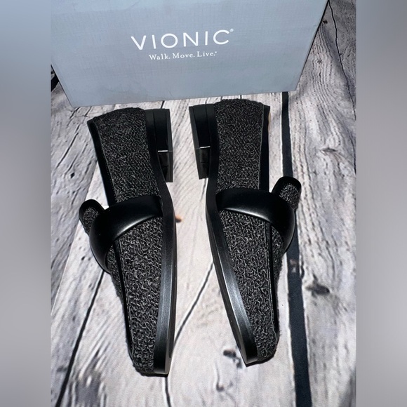 Vionic Womens Mylene Boucle Slip On Loafers - Picture 5 of 8